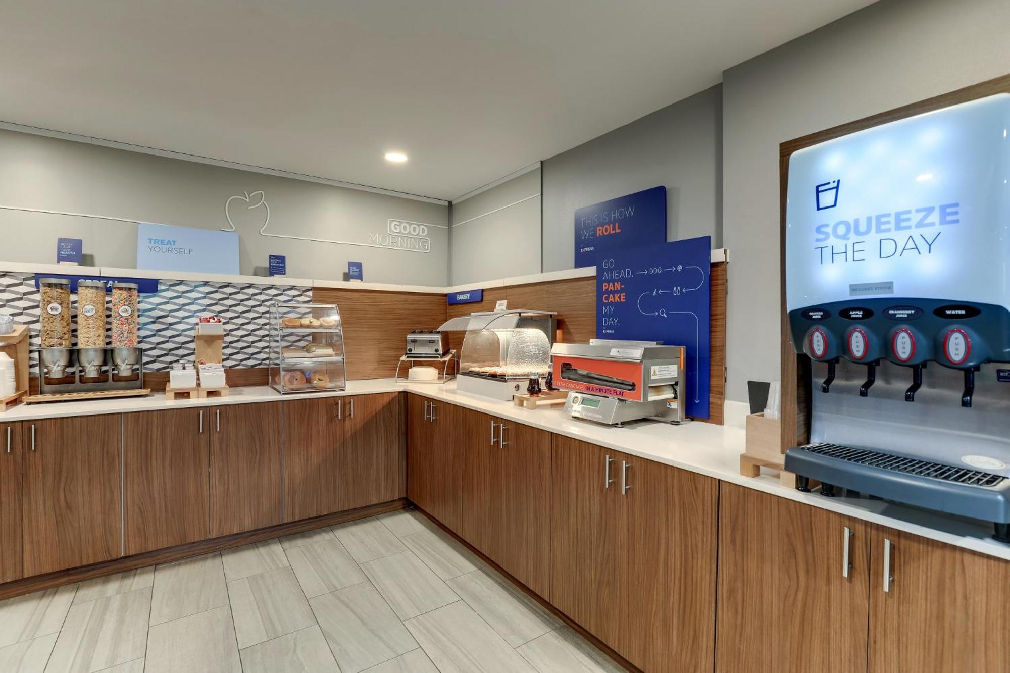 Express & By Ihg Hotel