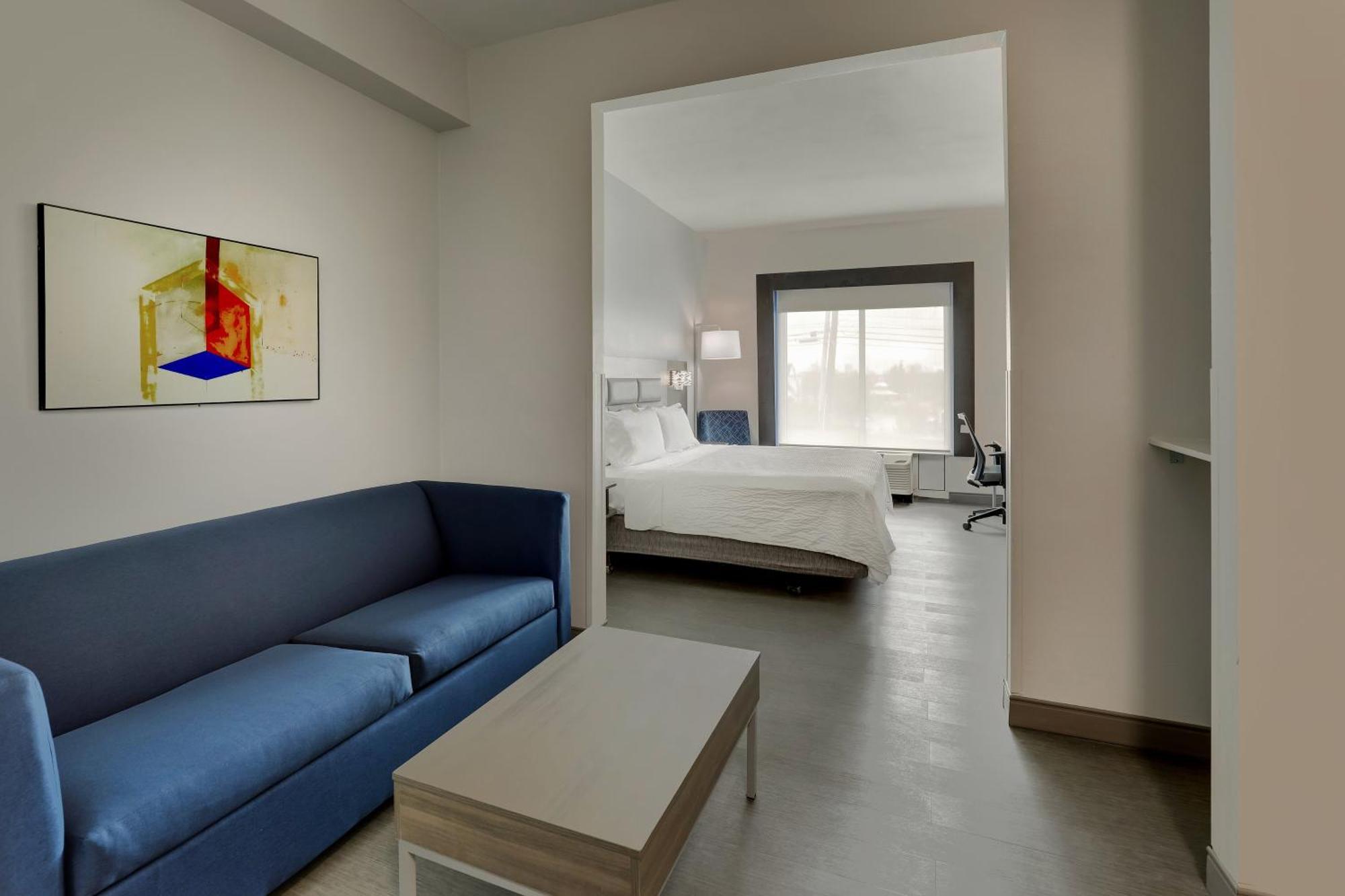 Express & By Ihg 2* Richmond