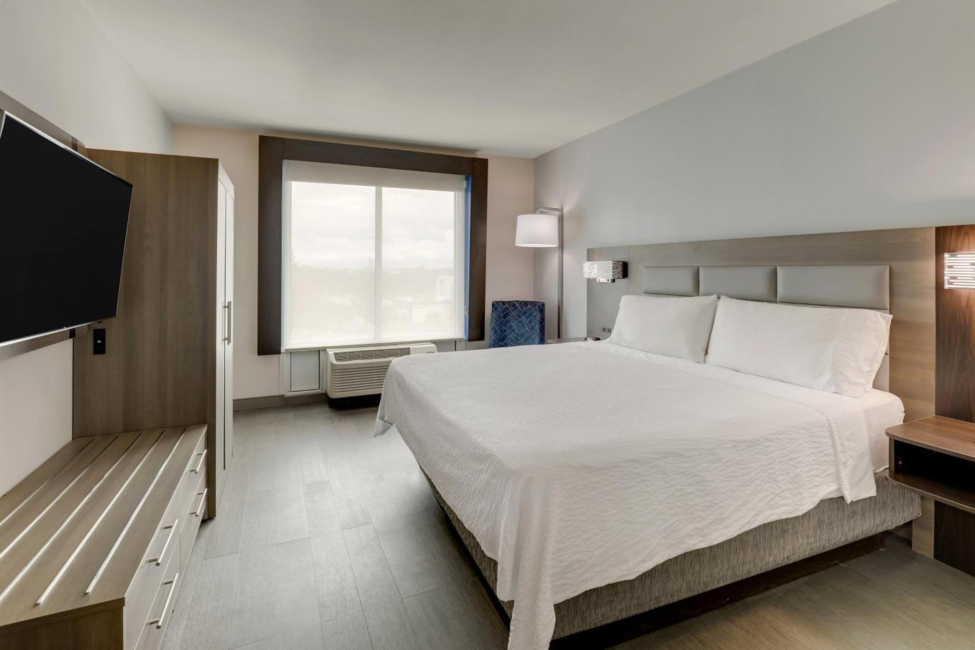 Express & By Ihg Richmond