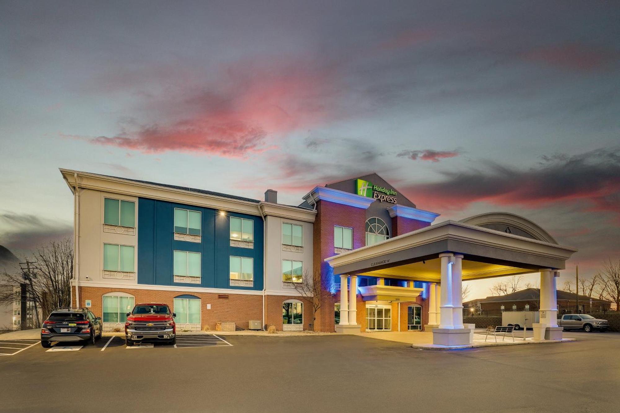 Express & By Ihg Richmond